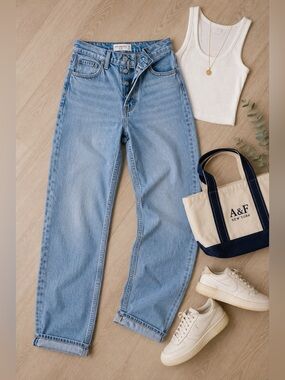 Abercrombie & Fitch The Dad High Rise Button Fly Jean 26 Light Wash Straight Leg